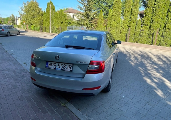 Skoda Octavia cena 35100 przebieg: 173800, rok produkcji 2013 z Milanówek małe 121